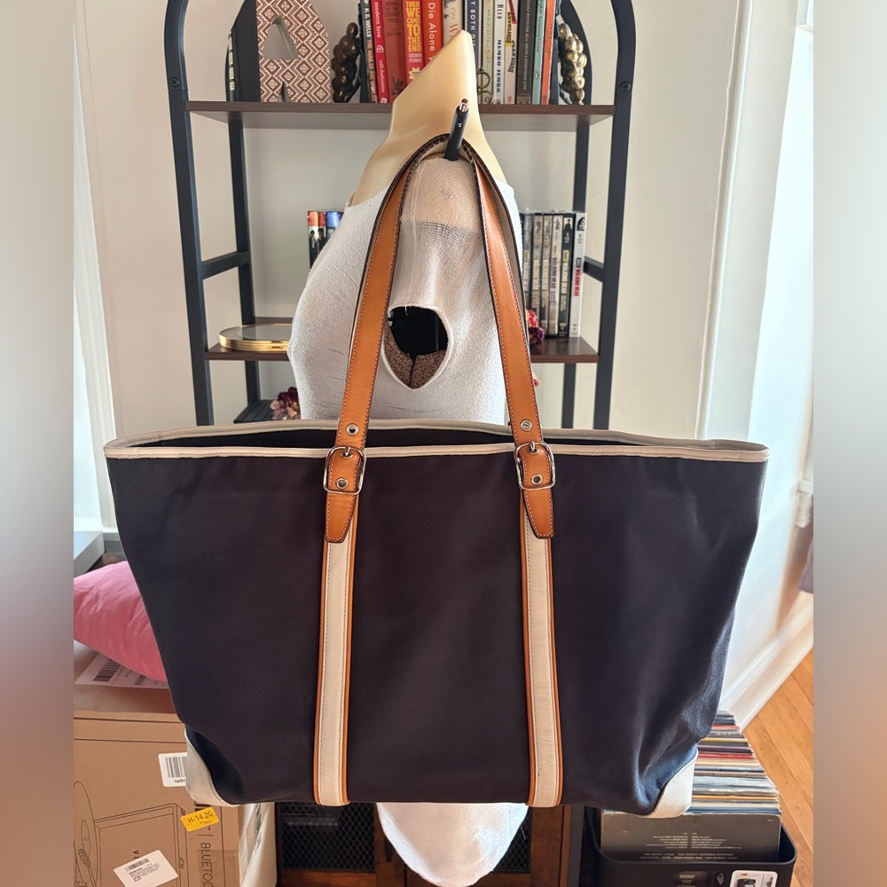 Vintage XL Coach Hampton Tote - 7745